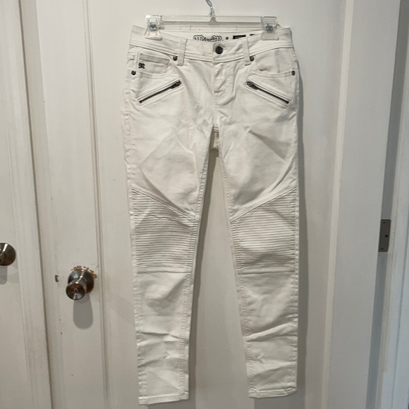 Miss Me White Mid-rise Ankle Skinny Denim Jeans - Picture 2 of 8